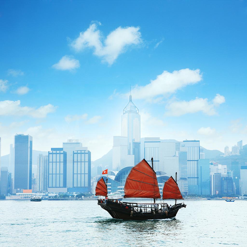 Contiki Tours Guided Vacation Tours For 1835 YearOlds Liberty Travel